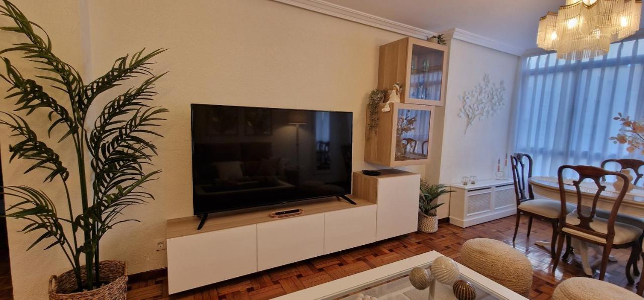 Apartamento El Capricho De Ezcurdia - 6 Pax - Vut-3878-As Gijón Exterior foto
